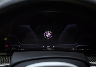 Подержанный автомобиль BMW X6 2023 года (17 фото)