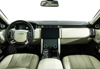 Подержанный автомобиль Land Rover Range Rover 2015 года (13 фото)