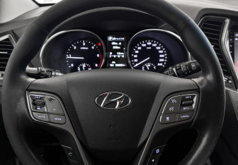 Подержанный автомобиль Hyundai Santa Fe 2016 года (20 фото)