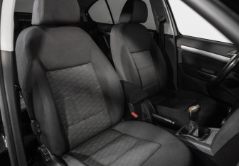 Подержанный автомобиль Skoda Octavia Liftback 2012 года (20 фото)