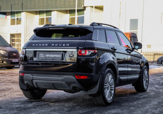 Подержанный автомобиль Land Rover Range Rover Evoque 2013 года (7 фото)