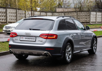 Подержанный автомобиль Audi A4 allroad 2012 года (6 фото)