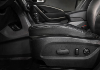 Подержанный автомобиль Hyundai Santa Fe 2017 года (21 фото)