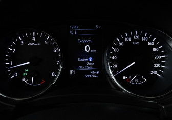 Подержанный автомобиль Nissan Qashqai 2019 года (12 фото)