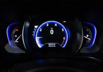 Подержанный автомобиль Renault Koleos 2017 года (12 фото)