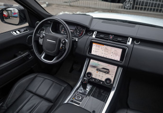 Подержанный автомобиль Land Rover Range Rover Sport 2019 года (10 фото)