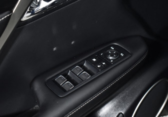 Подержанный автомобиль Lexus RX 2017 года (10 фото)