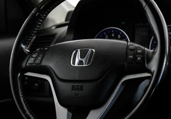 Подержанный автомобиль Honda CR-V 2008 года (11 фото)
