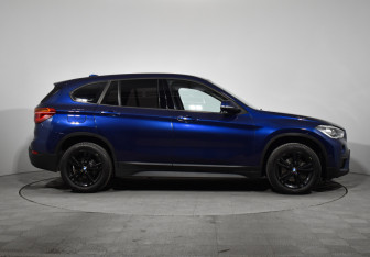 Подержанный автомобиль BMW X1 2018 года (4 фото)
