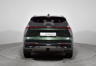 Подержанный автомобиль Geely Atlas 2024 года (6 фото)