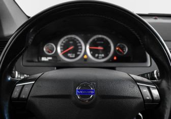 Подержанный автомобиль Volvo XC90 2013 года (18 фото)