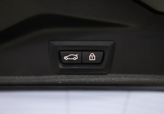 Подержанный автомобиль BMW X7 2019 года (25 фото)