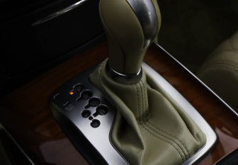 Подержанный автомобиль Infiniti FX 2012 года (23 фото)