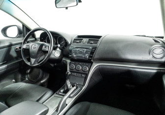 Подержанный автомобиль Mazda 6 Sedan 2010 года (9 фото)