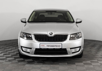 Подержанный автомобиль Skoda Octavia Liftback 2017 года (2 фото)