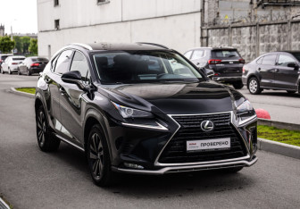 Подержанный автомобиль Lexus NX 2020 года (5 фото)