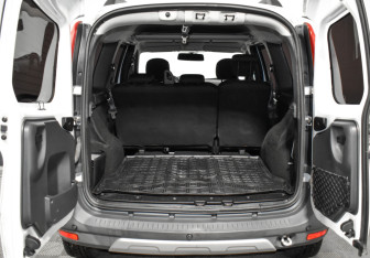 Подержанный автомобиль LADA (ВАЗ) Largus Wagon 2016 года (16 фото)