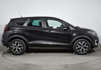 Подержанный автомобиль Renault Kaptur 2018 года (4 фото)