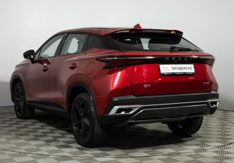 Подержанный автомобиль Omoda C5 2024 года (7 фото)