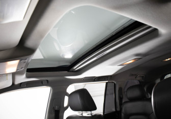 Подержанный автомобиль Toyota Land Cruiser Suv 2008 года (20 фото)