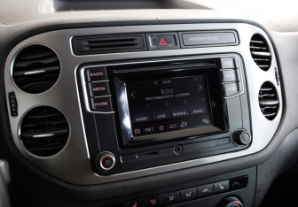 Подержанный автомобиль Volkswagen Tiguan 2016 года (13 фото)