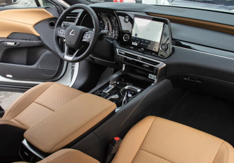 Новый Lexus RX 2025 (7 фото)