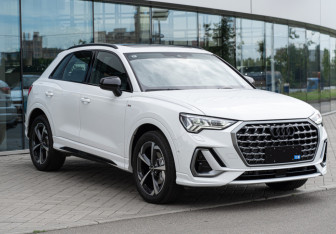 Новый Audi Q3 2025 (3 фото)