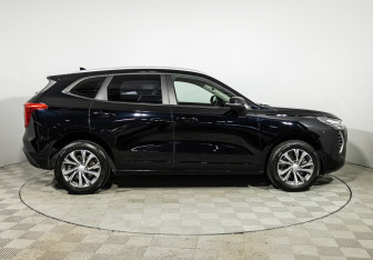 Подержанный автомобиль Haval Jolion 2023 года (4 фото)