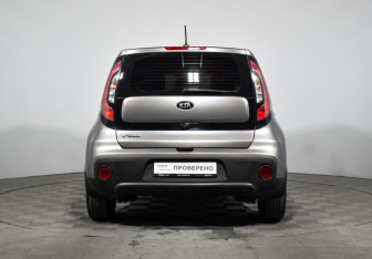 Подержанный автомобиль Kia Soul 2019 года (6 фото)