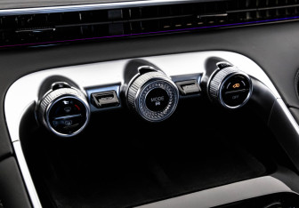 Подержанный автомобиль Exeed RX 2023 года (19 фото)