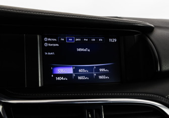 Подержанный автомобиль Infiniti Q30 2017 года (17 фото)