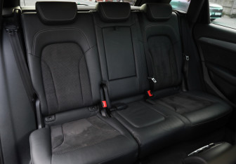 Подержанный автомобиль Audi Q5 2015 года (24 фото)