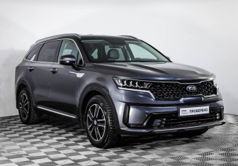 Подержанный автомобиль Kia Sorento 2021 года (3 фото)