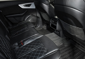 Подержанный автомобиль Audi Q8 2019 года (14 фото)