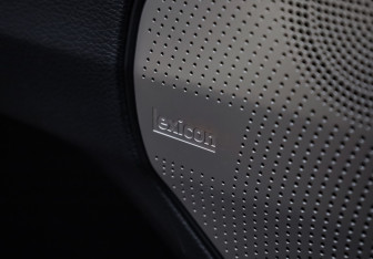 Подержанный автомобиль Genesis G90 2020 года (29 фото)