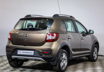 Подержанный автомобиль Renault Sandero 2020 года (5 фото)