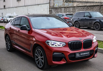 Подержанный автомобиль BMW X4 2019 года (4 фото)