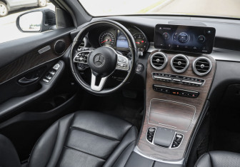 Подержанный автомобиль Mercedes-Benz GLC Coupe 2020 года (12 фото)