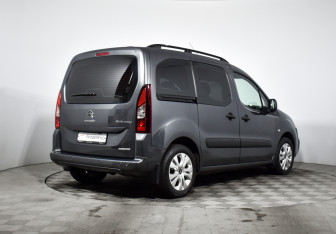 Подержанный автомобиль Citroen Berlingo 2021 года (5 фото)
