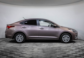 Подержанный автомобиль Hyundai Solaris Sedan 2018 года (4 фото)