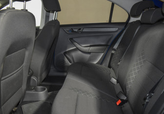 Подержанный автомобиль Skoda Rapid Liftback 2020 года (11 фото)