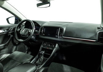 Подержанный автомобиль Skoda Karoq 2021 года (9 фото)