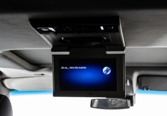 Подержанный автомобиль Cadillac Escalade Suv 2015 года (29 фото)