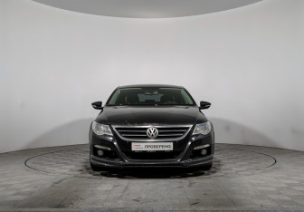 Подержанный автомобиль Volkswagen Passat CC 2011 года (2 фото)