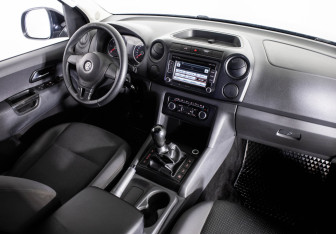Подержанный автомобиль Volkswagen Amarok 2013 года (14 фото)