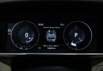 Подержанный автомобиль Land Rover Range Rover Sport 2017 года (24 фото)