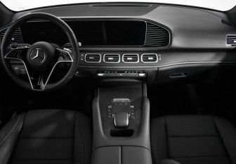 Подержанный автомобиль Mercedes-Benz GLE 2024 года (13 фото)