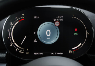 Подержанный автомобиль MINI Clubman Wagon 2022 года (16 фото)