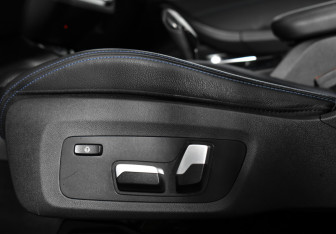 Подержанный автомобиль BMW X3 2021 года (10 фото)