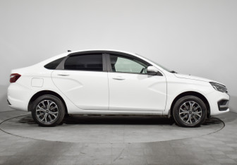 Подержанный автомобиль LADA (ВАЗ) Vesta Sedan 2023 года (4 фото)